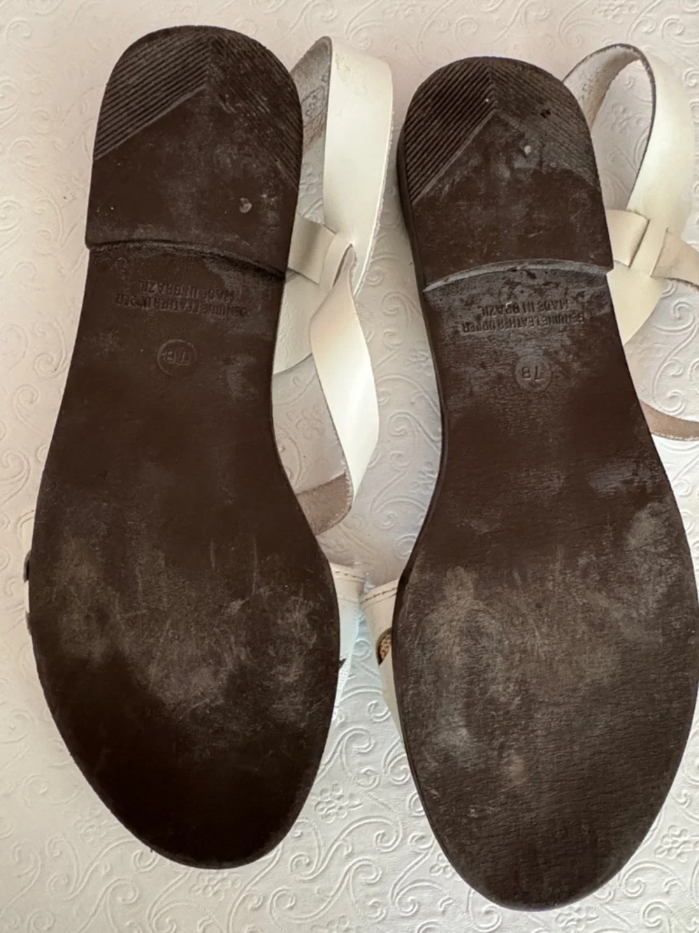 White Leather sandals with cutouts BUY 1 GET 1 - READ - Picture 3 of 4